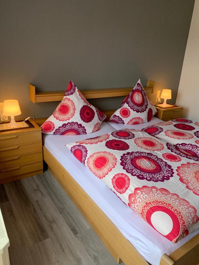 Vina Am Ring Bed and Breakfast Mannebach  Buitenkant foto